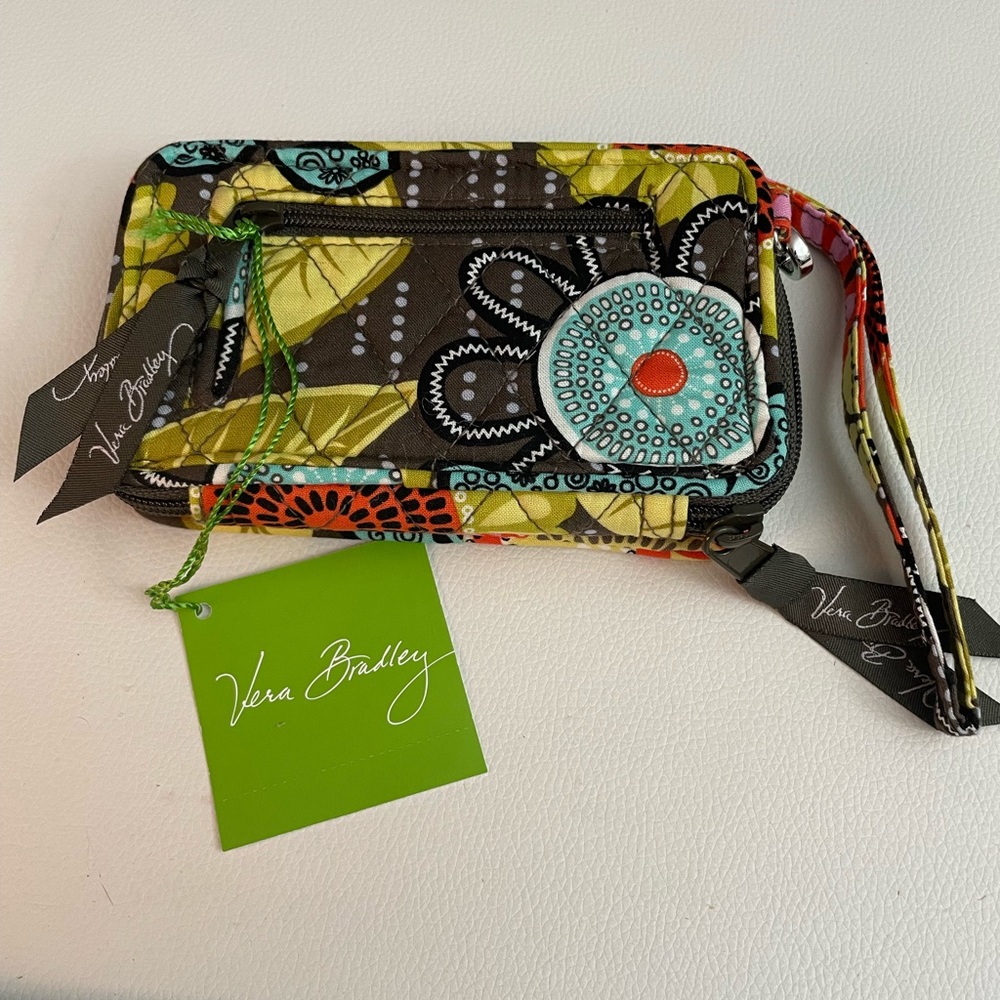 NWT Vera Bradley wristlet - Picture 3 of 9